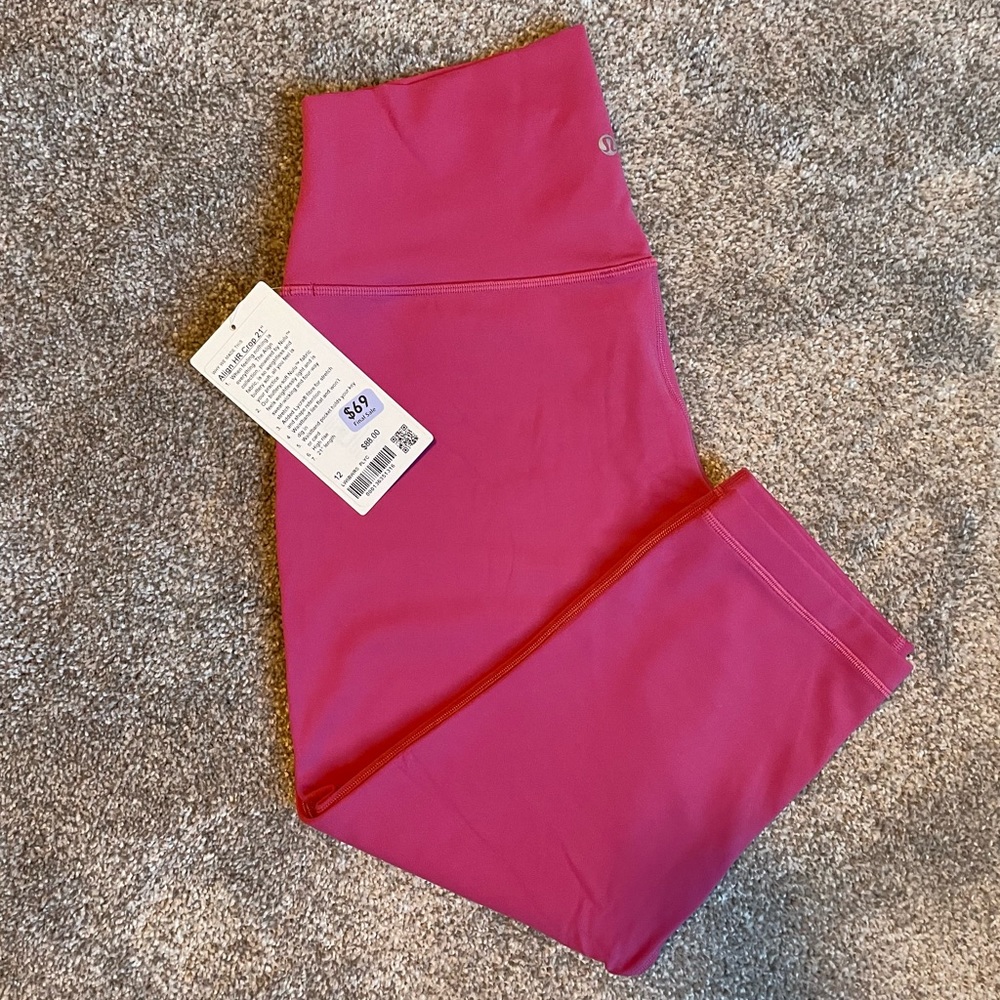 NWT Lululemon Align HR Crop 21" - PLYC